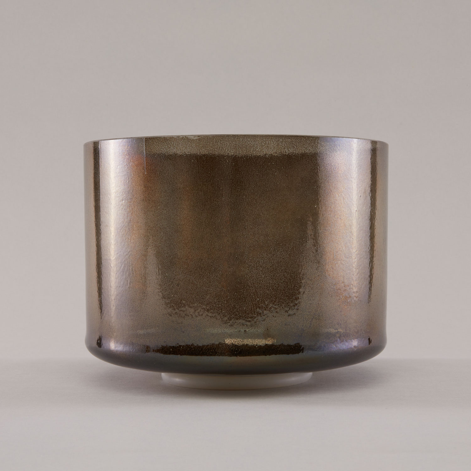 inner-bloom-sound-therapy-crystal-bowls-9'-B+35-Ebony-Aura-Gold-